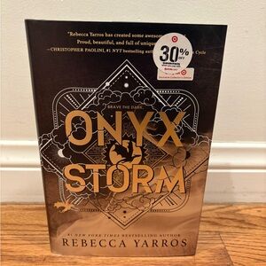 ONYX STORM Target Exclusive Collector’s Edition Rebecca Yarros Hardcover NEW